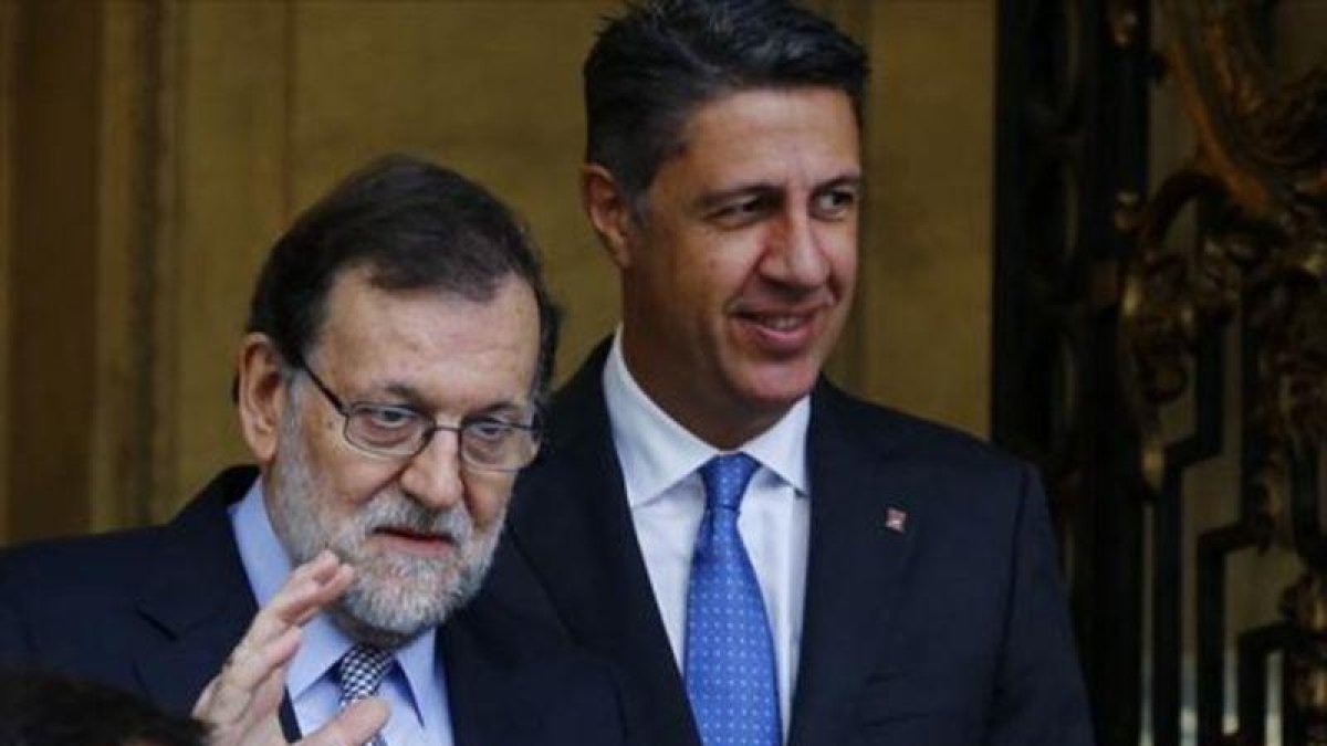 Mariano Rajoy y Xabier García Albiol, durante un reciente encuentro en Madrid.-AGUSTÍN CATALÁN