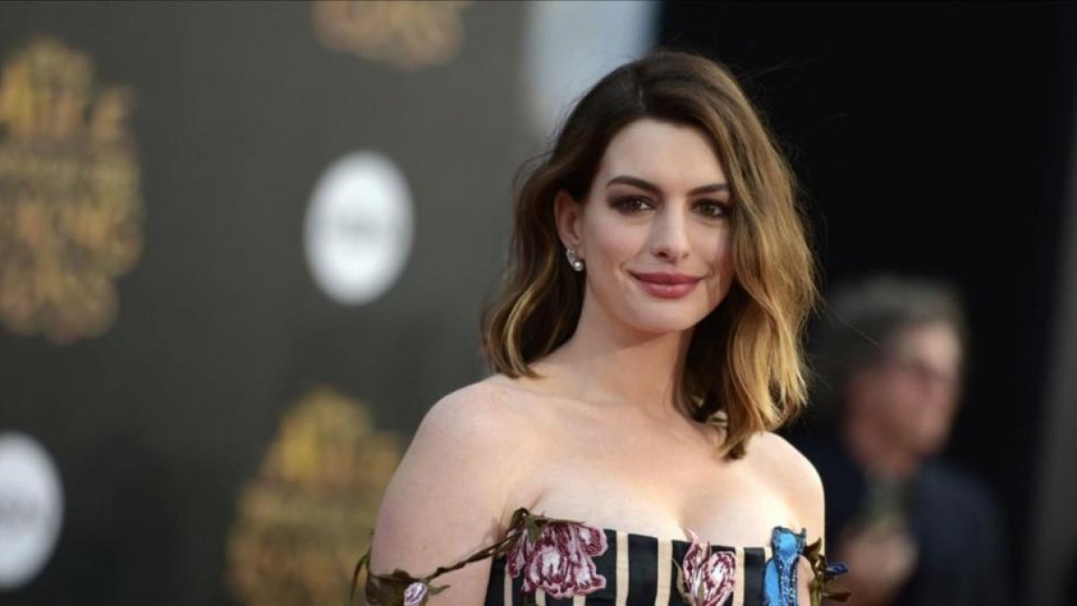 Anne Hahaway, en el estreno de 'Alicia a través del espejo', en Los Ángeles, el pasado mayo.-AP / RICHARD SHOTWELL