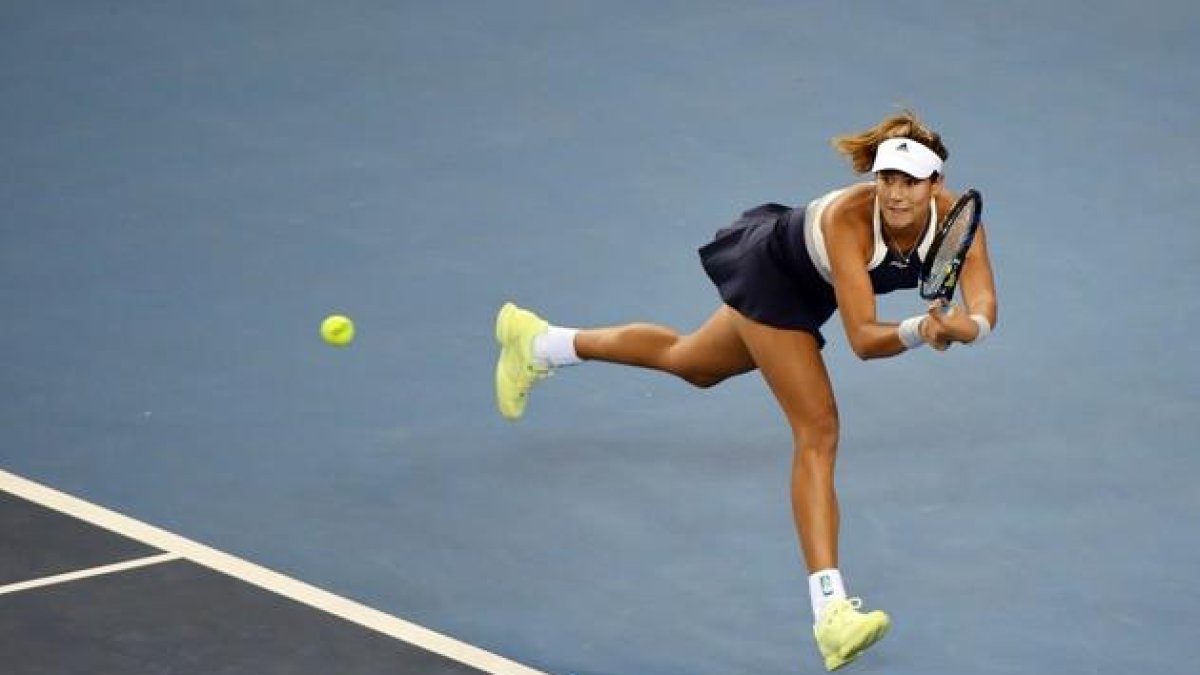 Garbiñe Muguruza, en el partido de este jueves, jugado contra la croata Mirjana Lucic-Baroni.-AFP / GREG BAKER