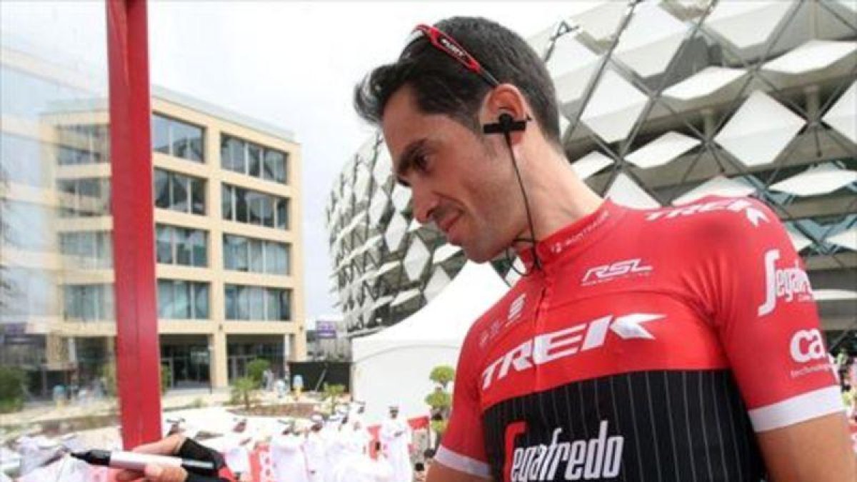 Alberto Contador, gran favorito en la París-Niza.-EFE / MATTEO BAZZI