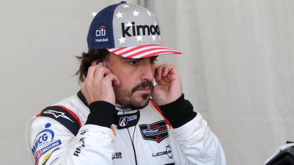Alonso, en Daytona Beach.-EFE / GERARDO MORA