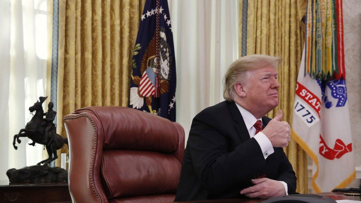 Trump, durante la videoconferencia para felicitar la Navidad a las tropas de EEUU en el extranjero.-AP