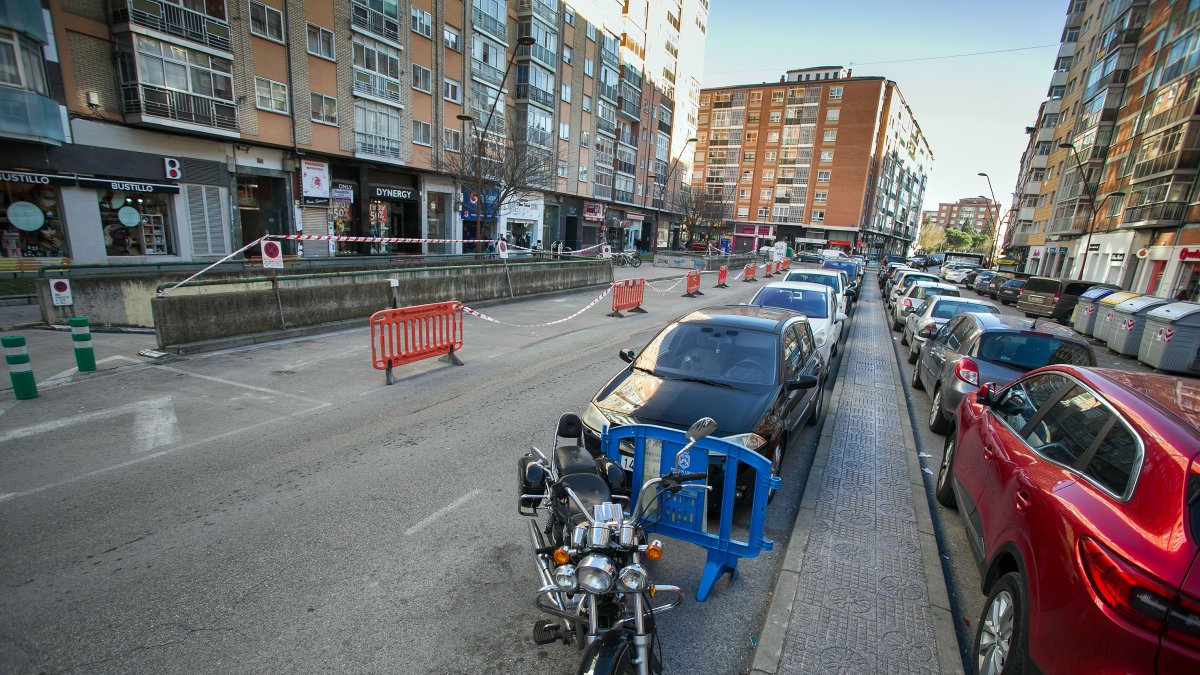 Las obras en la calle Francisco Grandmontagne tienen un plazo de ejecución de 10 meses. TOMÁS ALONSO