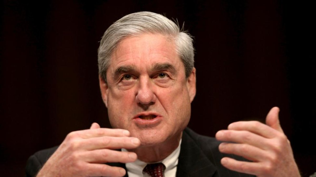 Robert Mueller, en una comparecencia ante el Senado cuando dirigía el FBI, en el 2011.-REUTERS / JASON REED