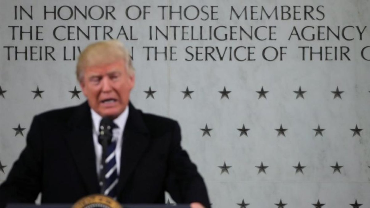 El presidente Donald Trump durante su discurso en la visita a la CIA.-CARLOS BARRIA