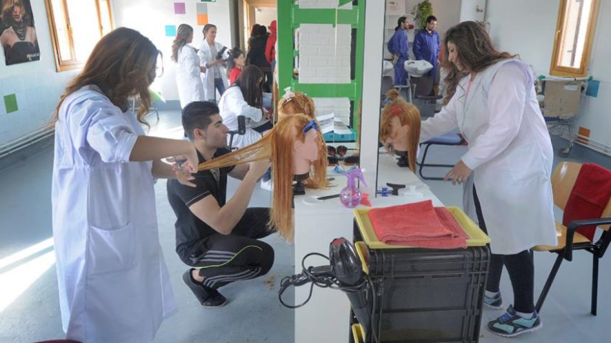 Imagen de uno de los talleres de Fundación Lesmes.-ISRAEL L. MURILLO