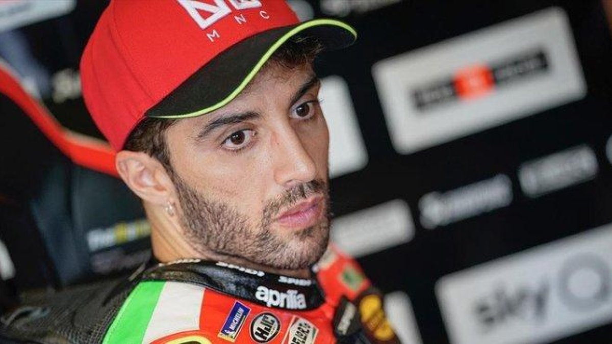 El piloto italiano Andrea Iannone, de 30 años, oficial de la fábrica italiana Aprilia.-APRILIA RACING TEAM GRESINI