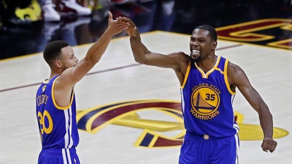 Stephen Curry Y Kevin Durant.-EFE