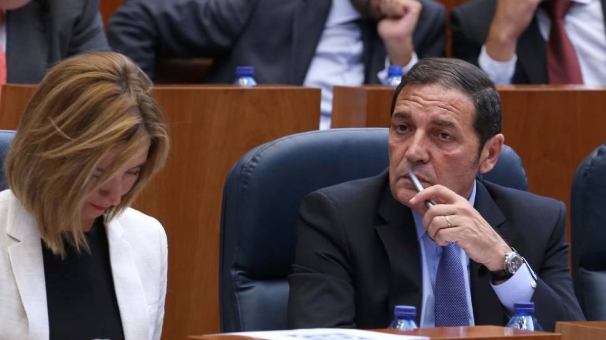 El consejero de Sanidad, Antonio Sáez Aguado, durante el pleno en las Cortes de Castilla y León-Ical