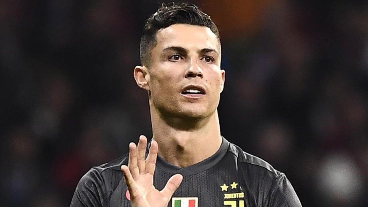 La manita de Cristiano.-EL PERIÓDICO