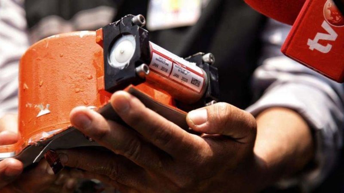 Caja negra del avión indonesio de Lion Air siniestrado.-AFP