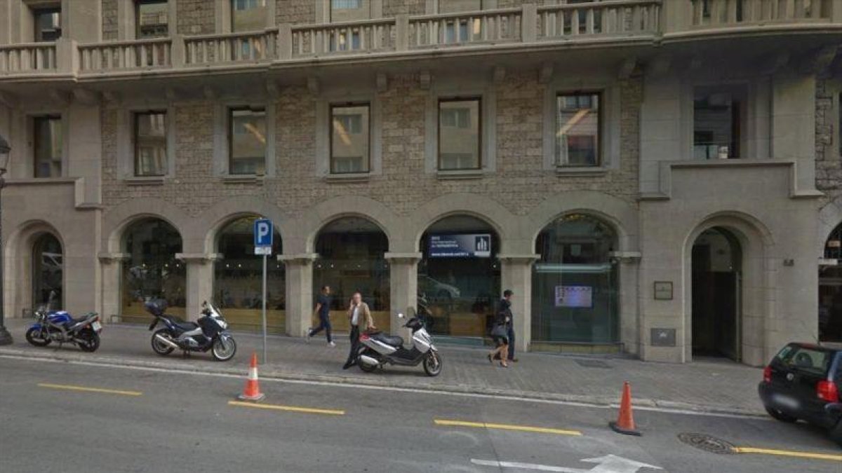 Fachada del Institut d'Estadistica de Cataluña.-EL PERIÓDICO