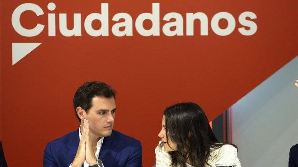 Rivera y Arrimadas.-
