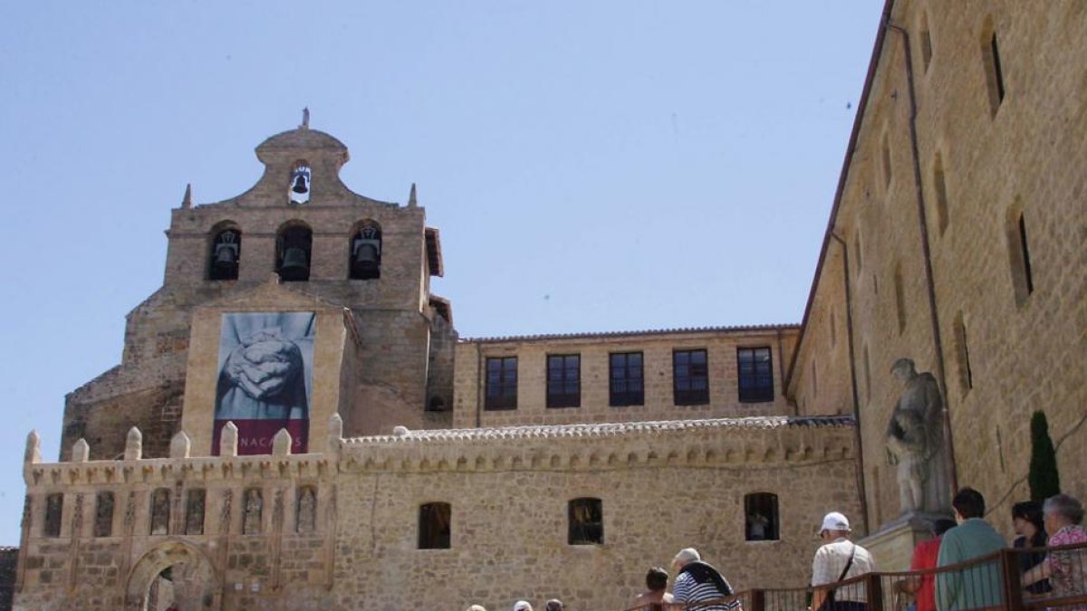 Las Edades del Hombre dieron visibilidad a los tesoros de San Salvador.-G. G.