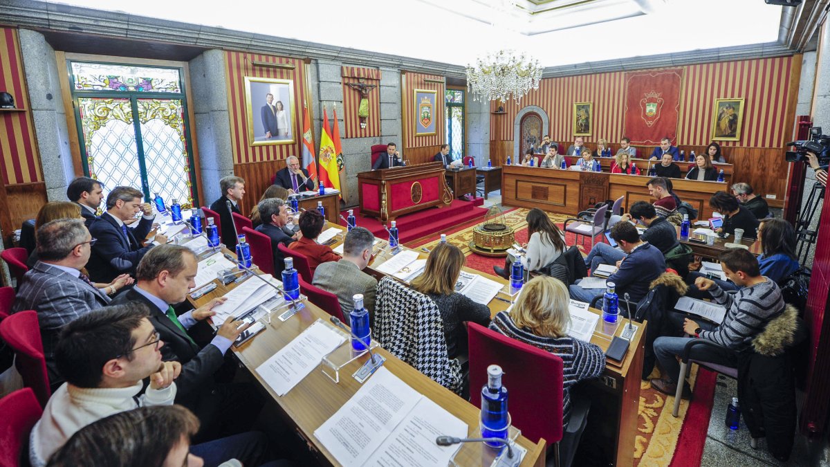 Instante del último pleno antes del estado de alarma. R.G.O.