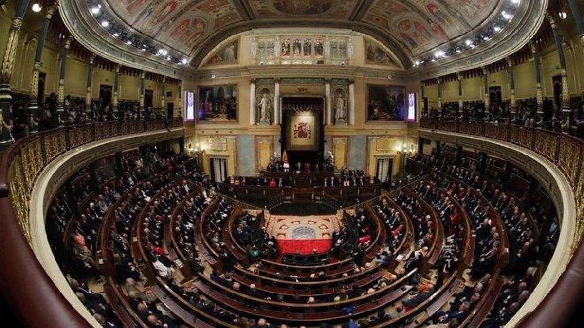 Vista general del hemiciclo del Congreso de los Diputados-EFE / ZIPI