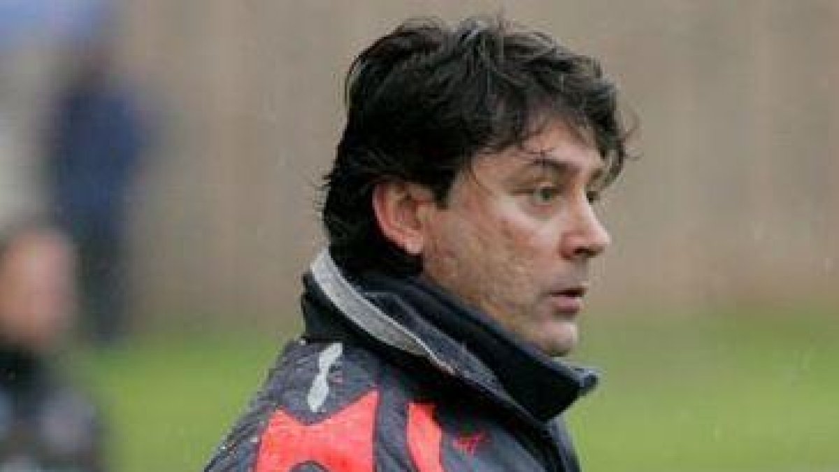 Alejandro Menéndez durante un encuentro con el Celta B.-ÓSCAR VÁZQUEZ / LA VOZ DE GALICIA