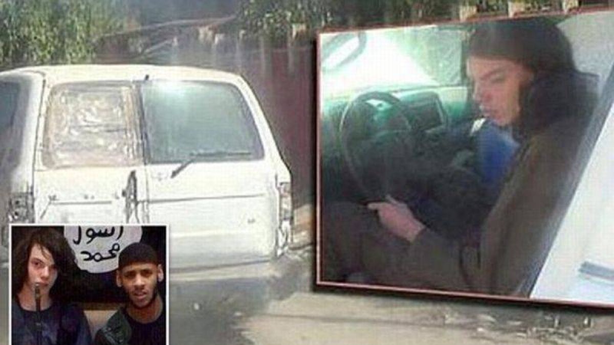 El australiano Jack Bilardi en la furgoneta cargada con explosivos con la que presuntamente cometió un atentado suicida en Irak.-
