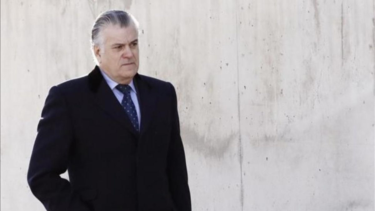 Bárcenas, a su llegada a la Audiencia Nacional.-EFE / EMILIO NARANJO