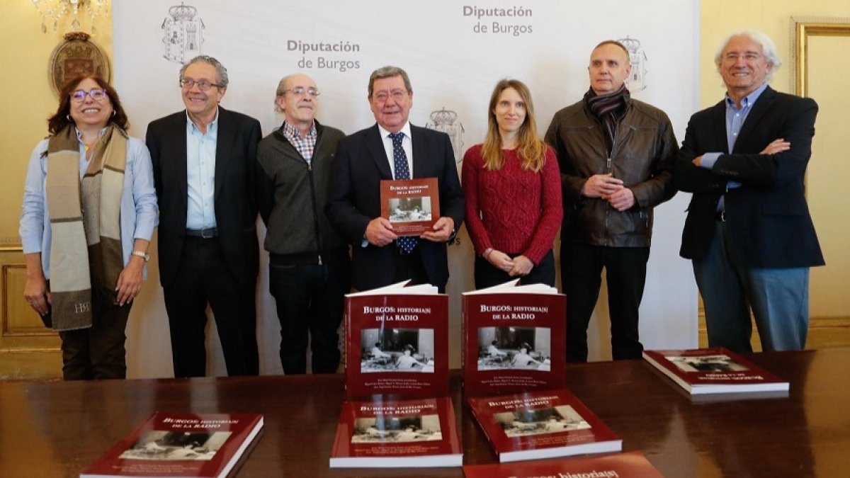 Presentación del libro 'Burgos: Historia[s] de la Radio' en la Diputación Provincial. SANTI OTERO