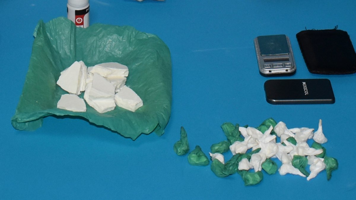 Parte de la droga incautada a los detenidos. POLICÍA NACIONAL