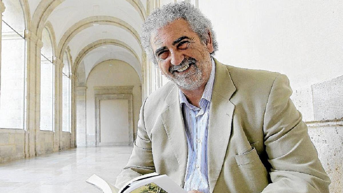 Fallece Ernesto Escapa, el último gran intelectual de la prensa.-ECB