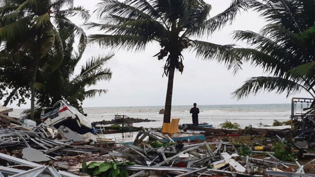 Tsunami en Indonesia.-EL PERIÓDICO