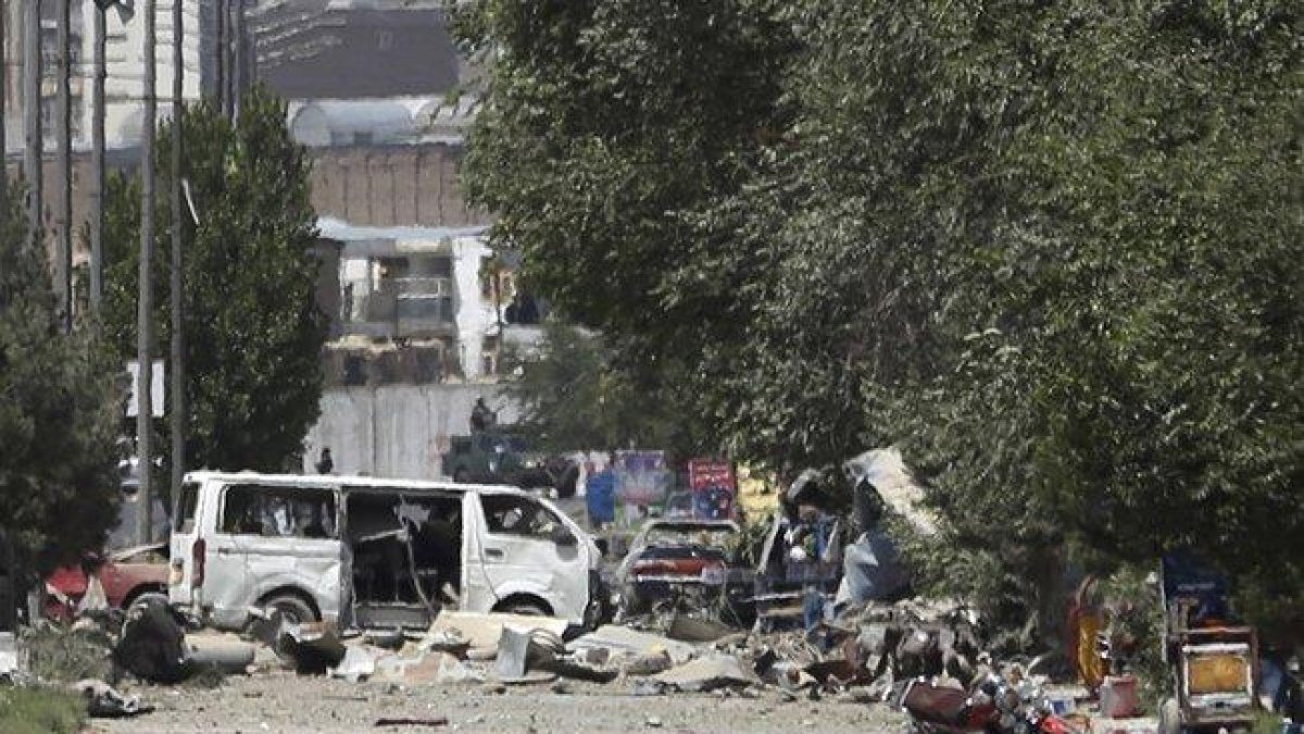 Ataque terrorista con carro bomba en Kabul.-AP
