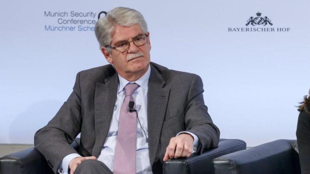 El ministro de Exteriores, Alfonso Dastis, el pasado día 16 en Múnich.-EPA / RONALD WITTEK