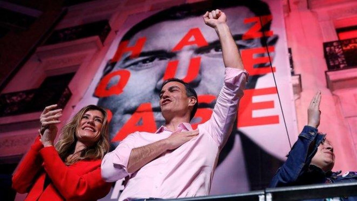 Sánchez, en Ferraz.-EFE