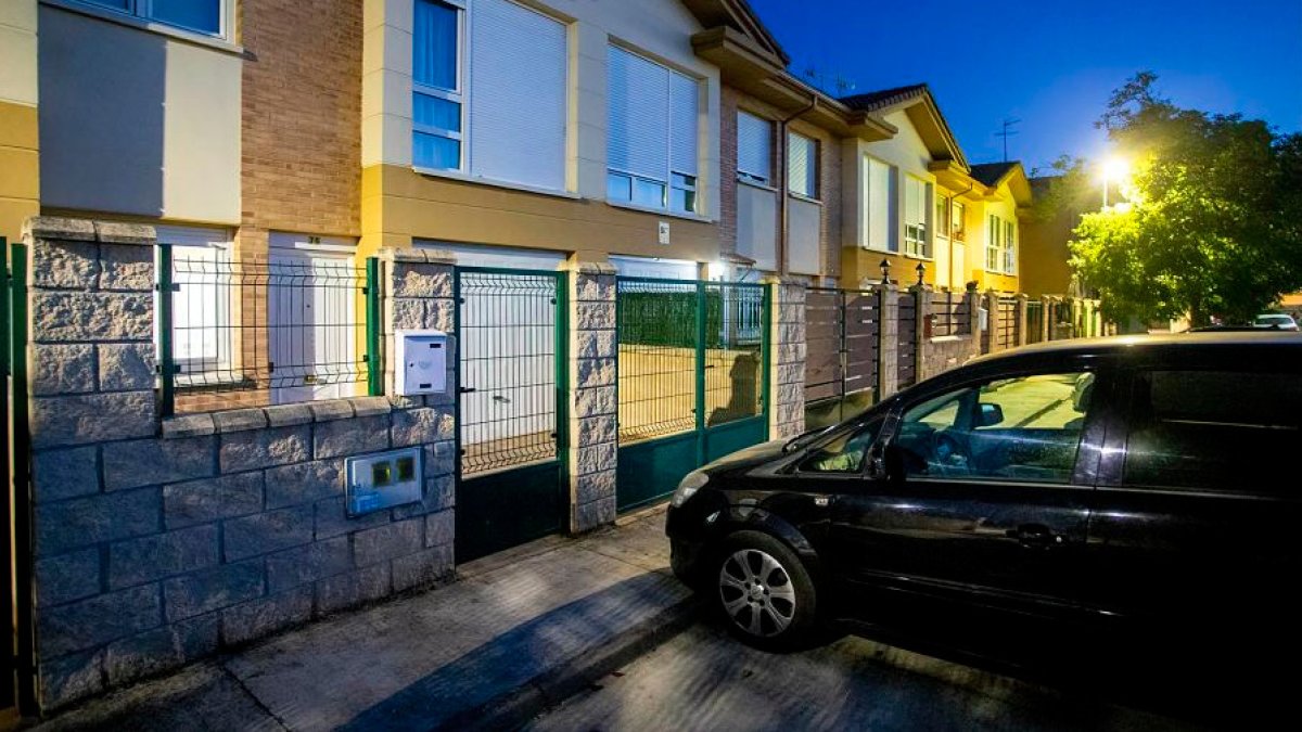 El joven fue encontrado sin vida en su casa de Ibeas de Juarros por un familiar. SANTI OTERO