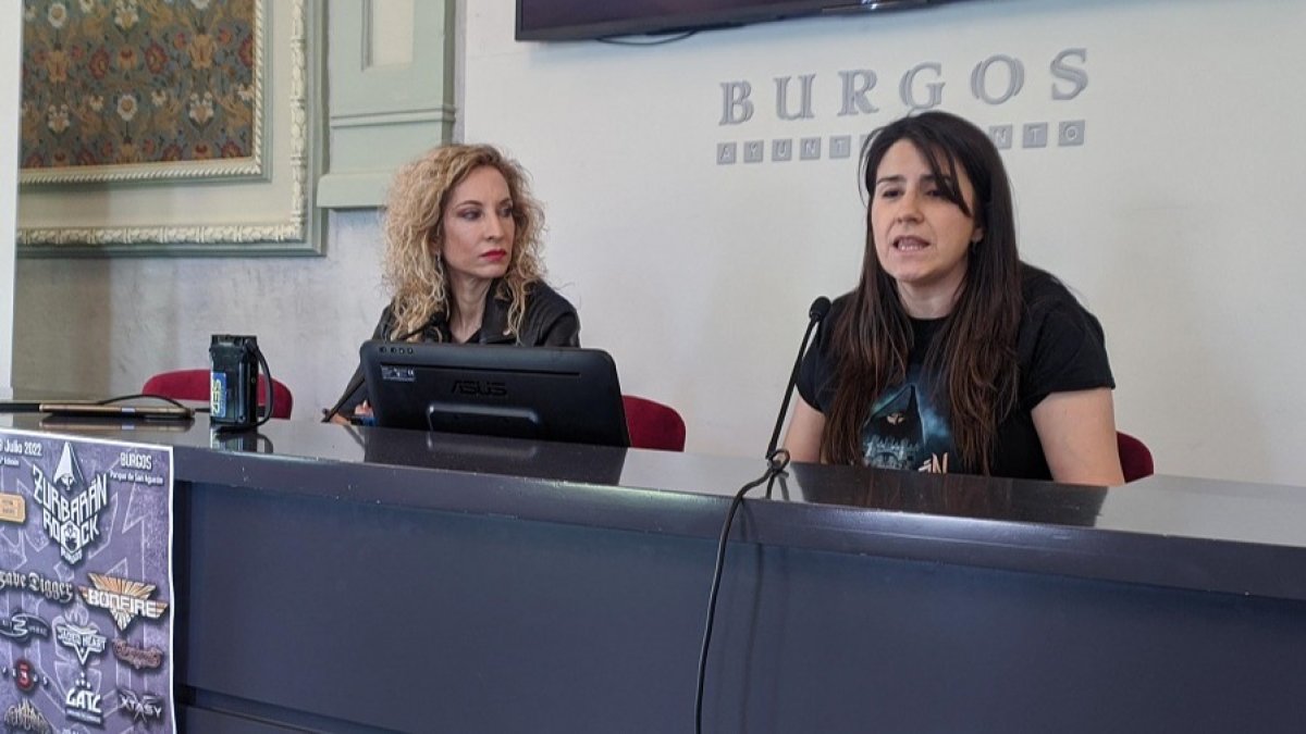 Blanca Carpintero y Laura Sagrado durante la presentación del Zurbarán Rock Burgos 2022. SANTI OTERO