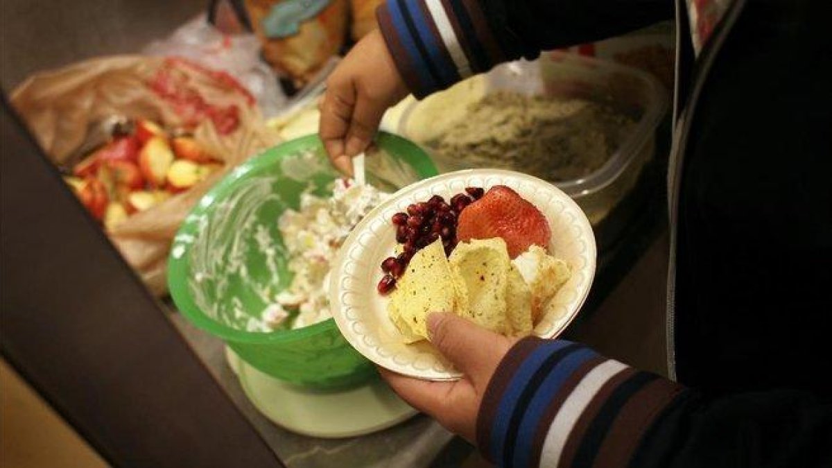 Ensaladas en un hospital de EEUU.-EL PERIÓDICO