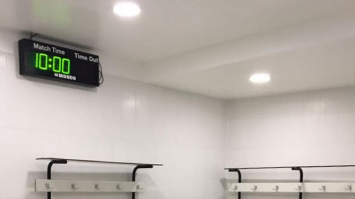 Imagen de uno de los nuevos vestuarios del Coliseum, ayer.-TWITTER / @AYTOBURGOS