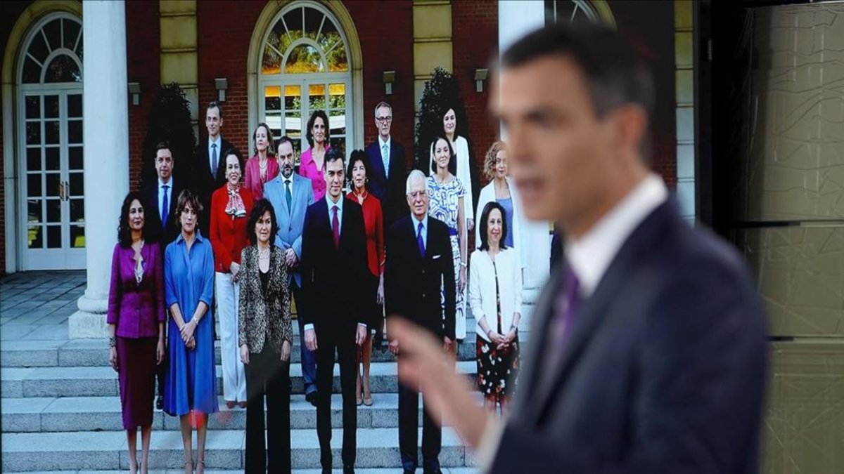 Pedro Sánchez en una rueda de prensa en La Moncloa el pasado 3 de agosto-JOSÉ LUIS ROCA