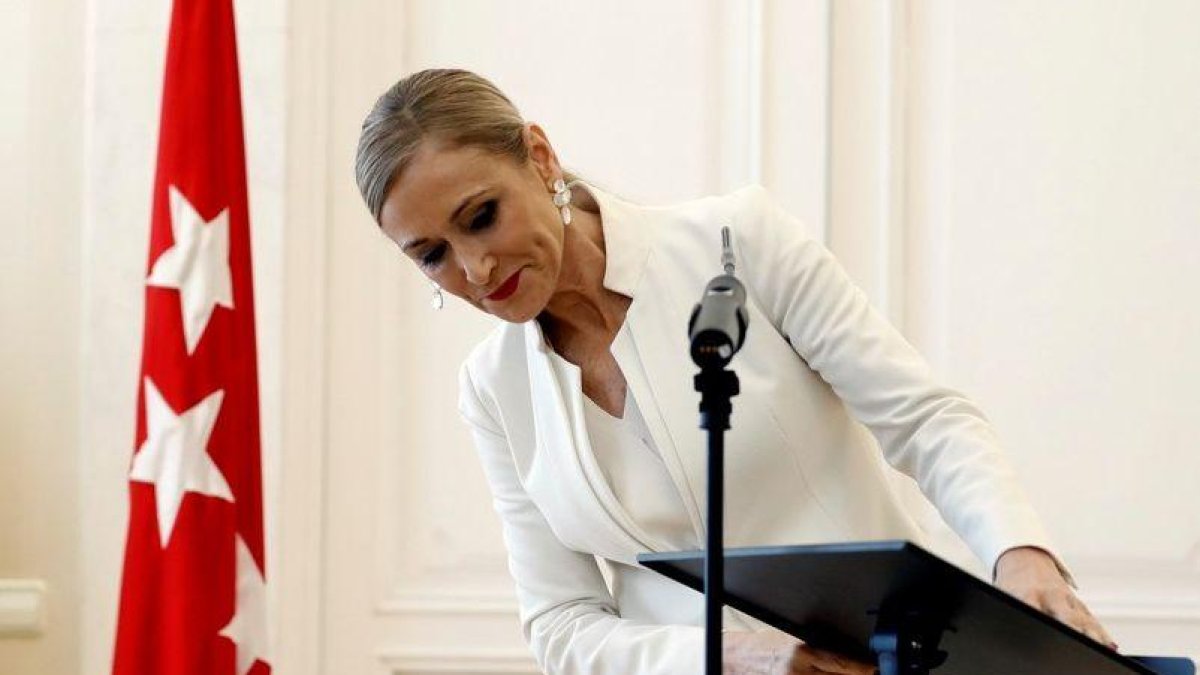 Cristina Cifuentes, el día que presentó su dimisión.-EFE / EMILIO NARANJO