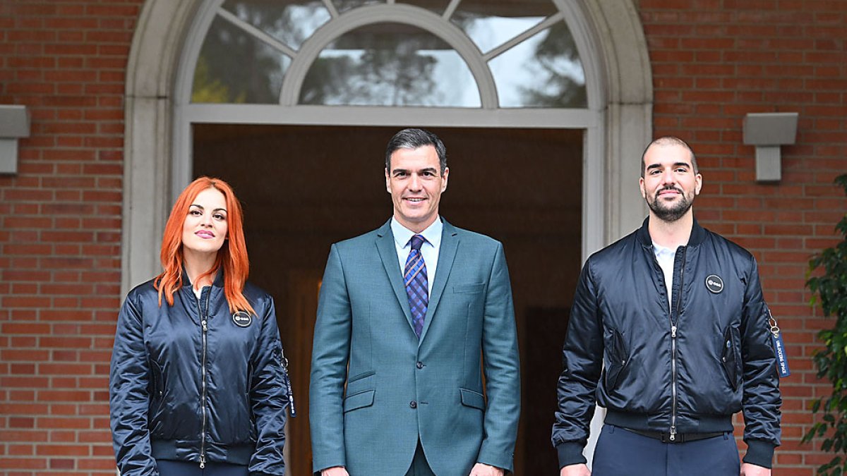 Sánchez recibe a los nuevos astronautas leoneses de la Agencia Espacial Europea (ESA)