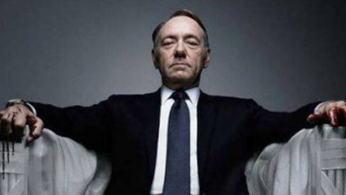 El ambicioso Frank Underwood, interpretado por un magistral Kevin Spacey.-