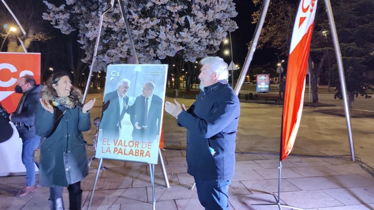 Cs arrancó la campaña en el Paseo de Atapuerca de Burgps. ECB