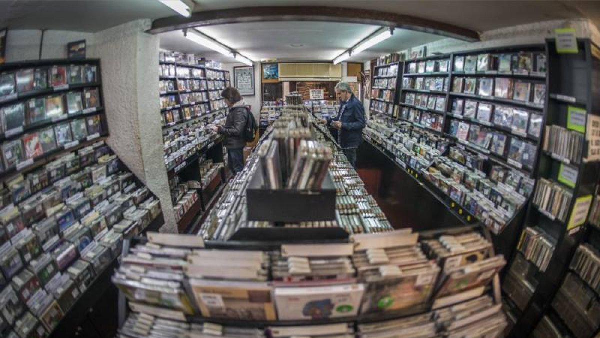 Tienda de discos-Foto: FERRÁN SENDRA
