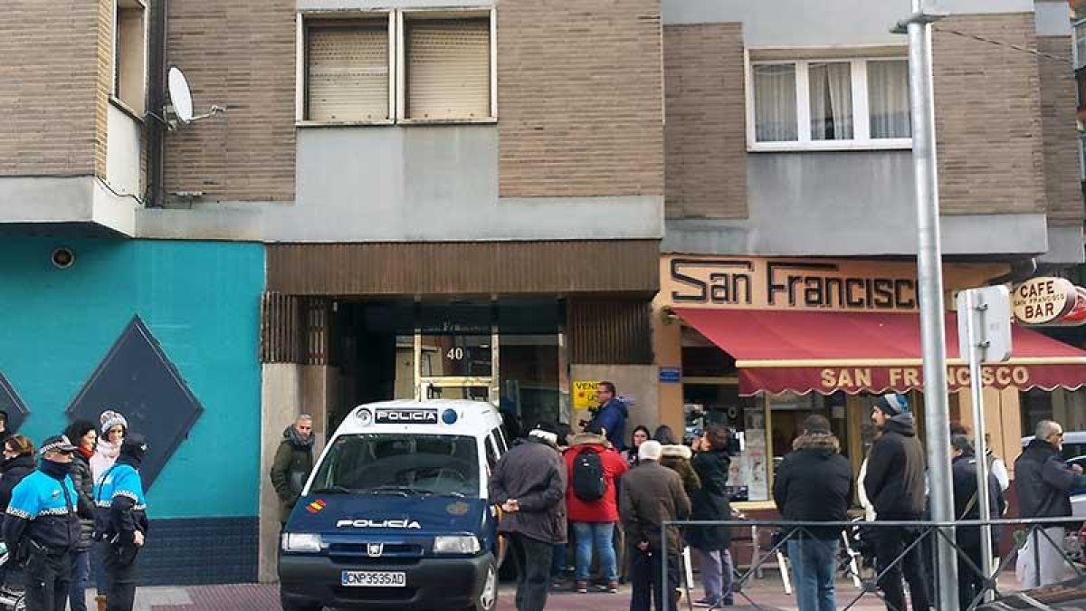 Imagen del registro del piso que compartían los tres futbolistas.-L.V.