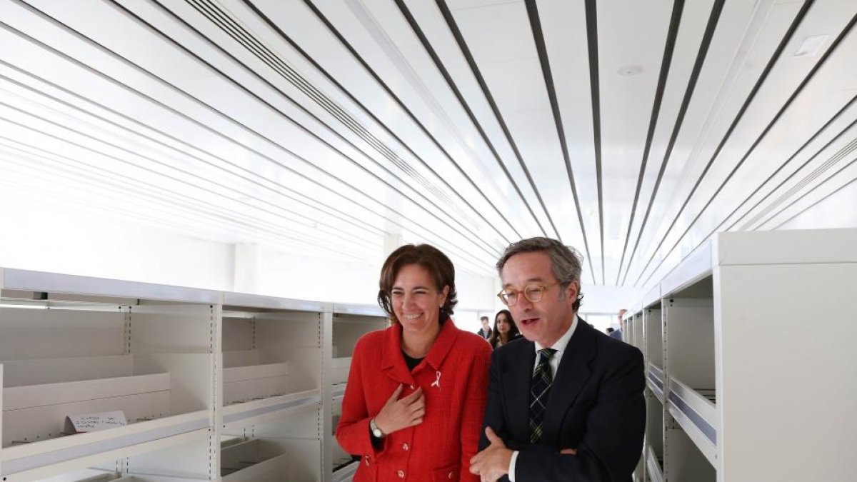 La consejera de Cultura y Turismo, María Josefa García Cirac, y el secretario de Estado de Cultura, José María Lassalle, visitan las nuevas instalaciones de la biblioteca pública de Segovia-Ical