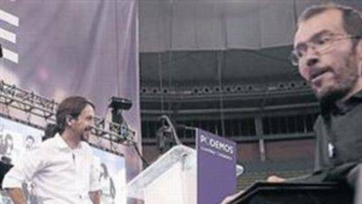 Iglesias y Echenique, el sábado en la asamblea de Podemos.-Foto: AGUSTÍN CATALÁN