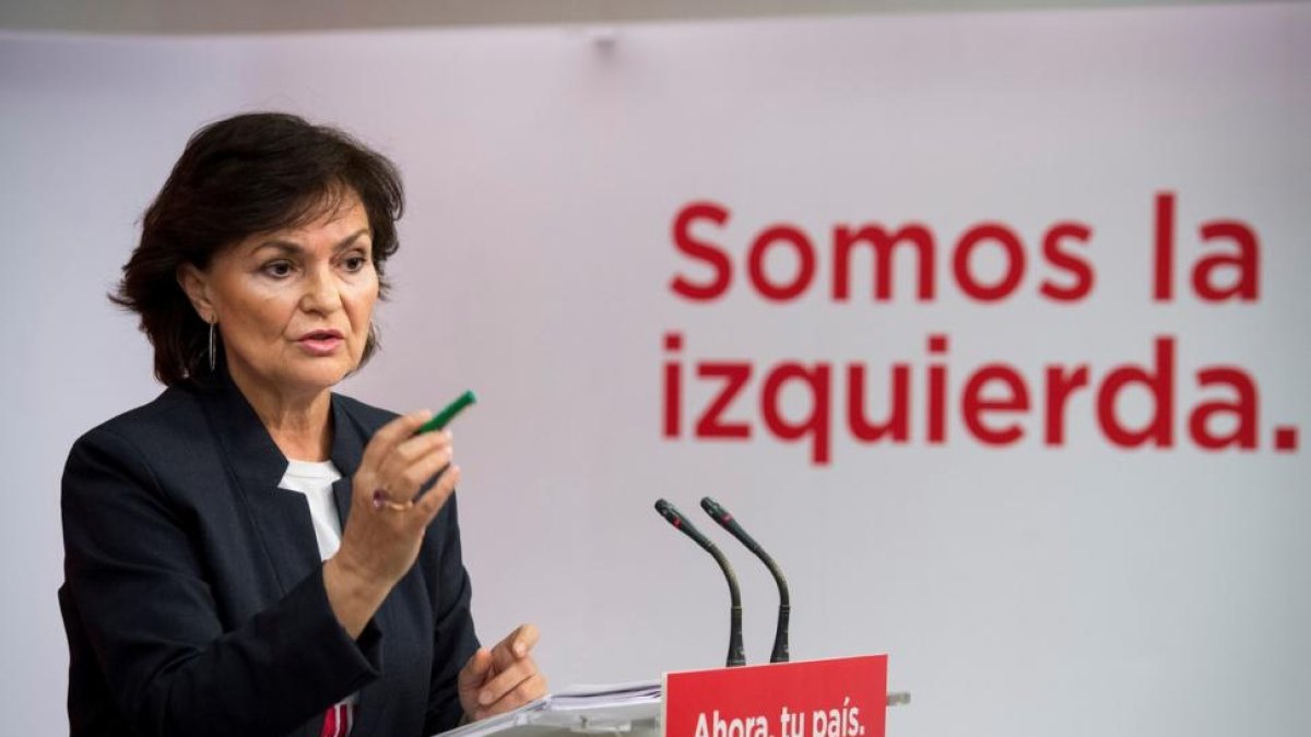Carmen Calvo, durante una rueda de prensa.-/ LUCA PIERGIOVANNI (EFE)