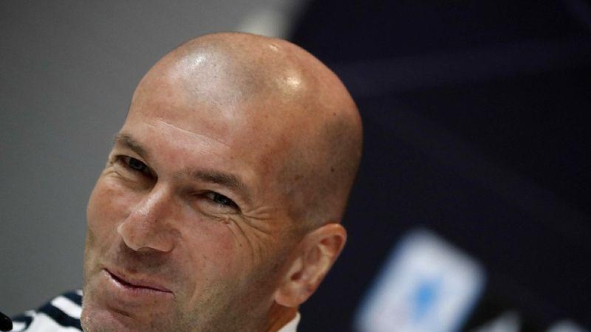 Zidane en rueda de prensa este martes antes de visitar Mestalla.-EFE