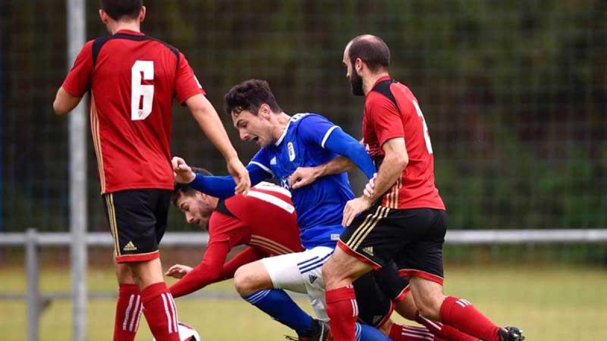 El CD Mirandés firmó tablas en el Requexón frente a un rival directo por el play-off de ascenso-REAL OVIEDO