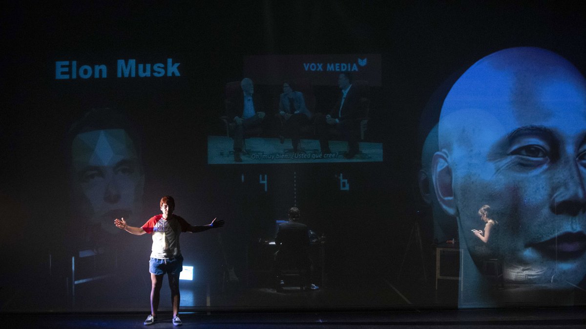 Con ‘Fake’ arranca el festival Escena Abierta que presentará propuestas hasta el 17 de enero. RAÚL G. OCHOA