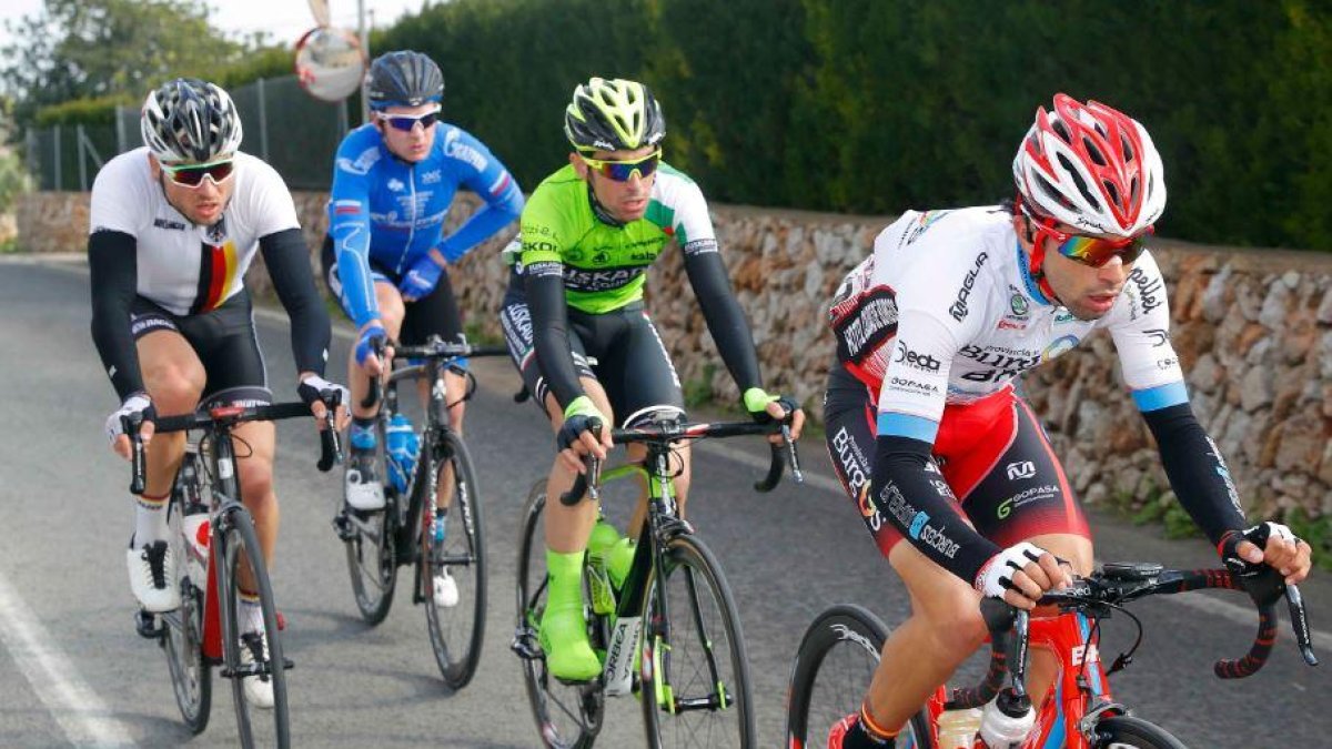 Pablo Torres durante su escapada del primer día.-PHOTO GOMEZ SPORT