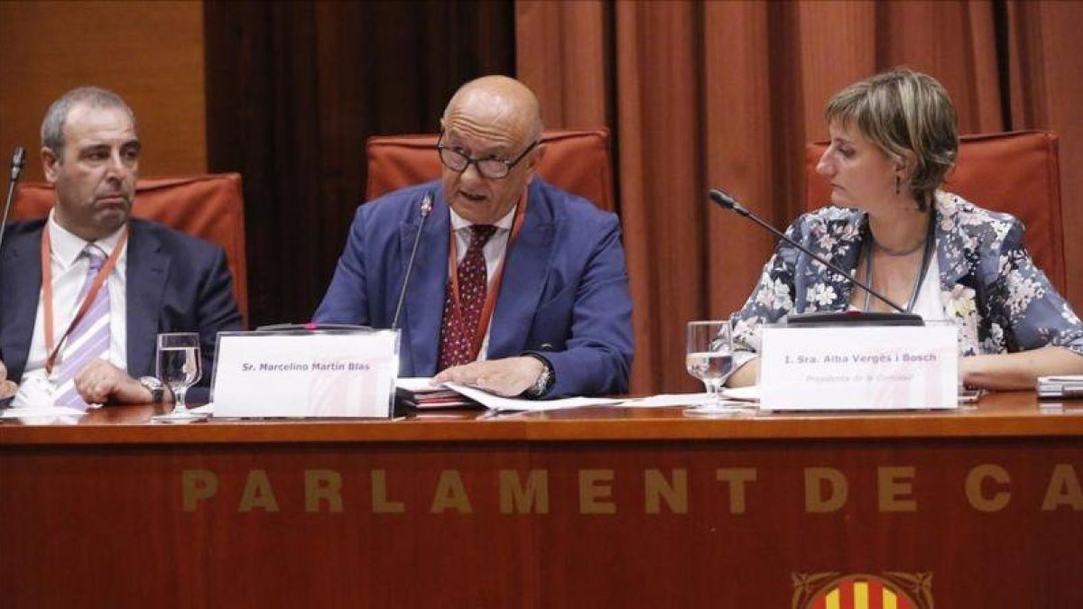 El exjefe de la unidad de Asuntos Internos de la Policía Nacional, Marcelino Martín Blas, durante su comparecencia en la comisión sobre la operación Cataluña en el Parlament.-EL PERIÓDICO