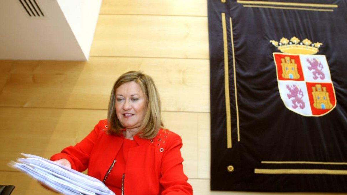 La consejera de Hacienda, Pilar del Olmo, comparece ante la Comisión de Hacienda de las Cortes de Castilla y León para explicar el Proyecto de Ley de Presupuestos Generales de la Comunidad-Ical